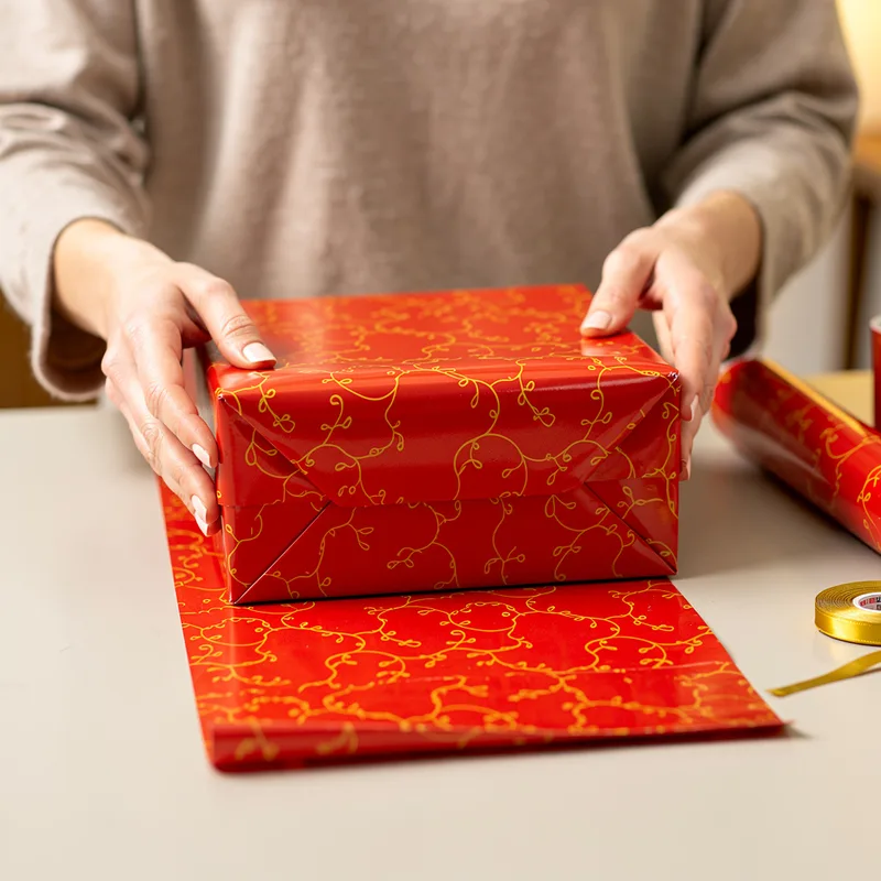 gift wrapping